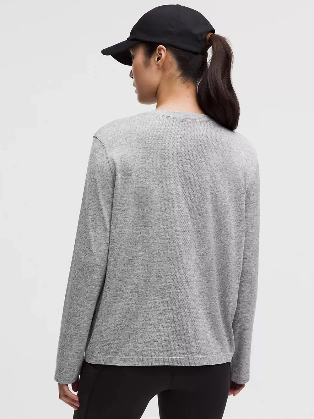 Lululemon Swiftly Relaxed Long Sleeve Shirt Size 6 NWT Slate White (SLTE/WHT)